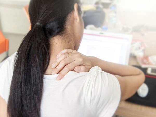 4 Bước giúp massage cổ đơn giản mà hiệu quả