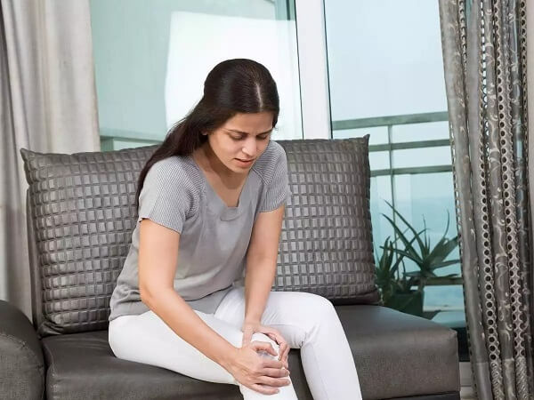 Đau khớp gối ở người trẻ: Nguyên nhân và cách điều trị